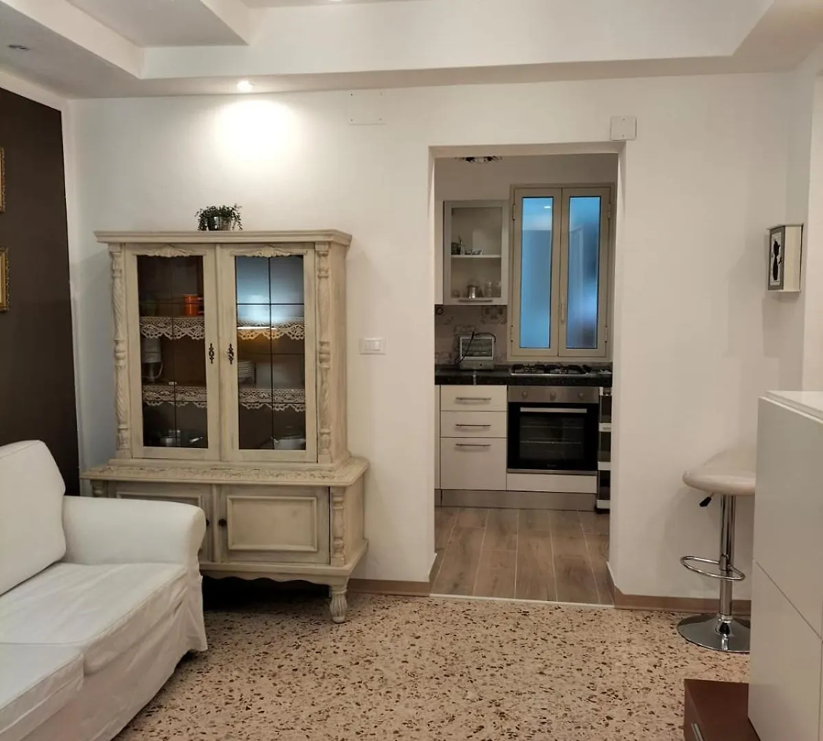 Al 39 Appartamento In Centro Citta 팔레르모